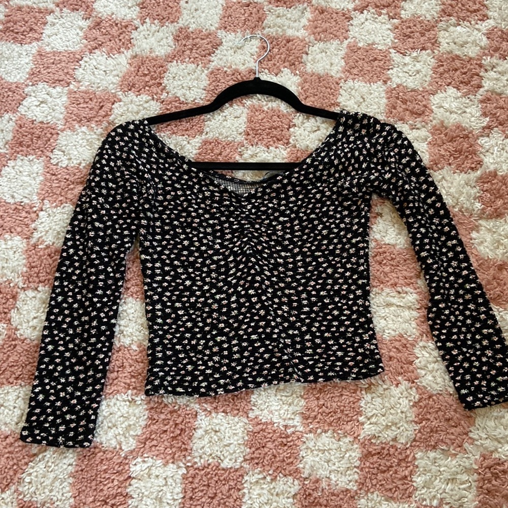 BERSHKA Flower Crop Top